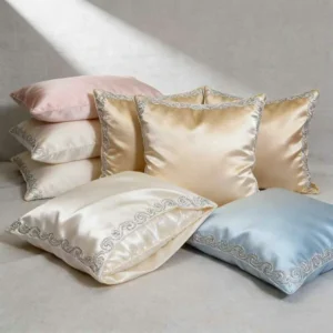 Hypoallergenic Polyester Microfiber Decorative Cushion